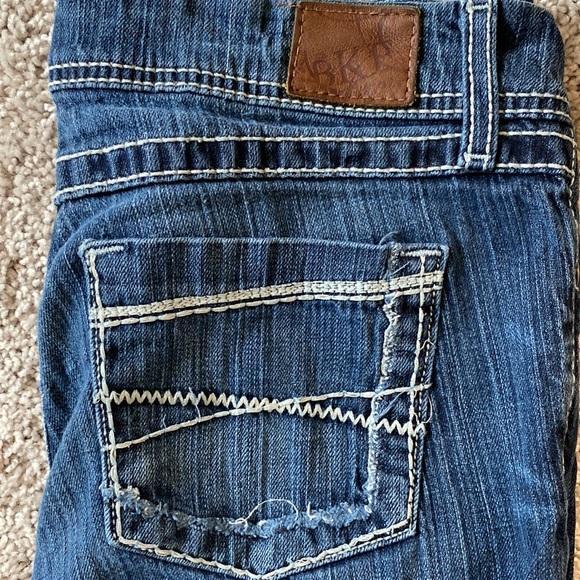 BKE Bootcut (Slim) Jeans style:Stella, Size 30x37.5 - Picture 6 of 10